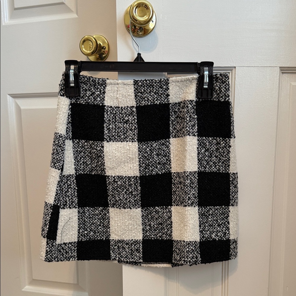 Forever 21 Black and White Plaid Mini Skirt